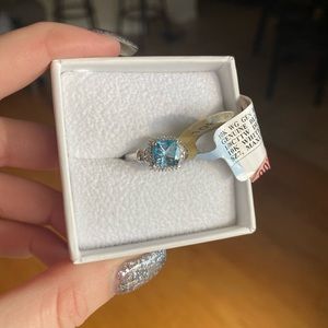 10k white gold genuine blue topaz ring size 7